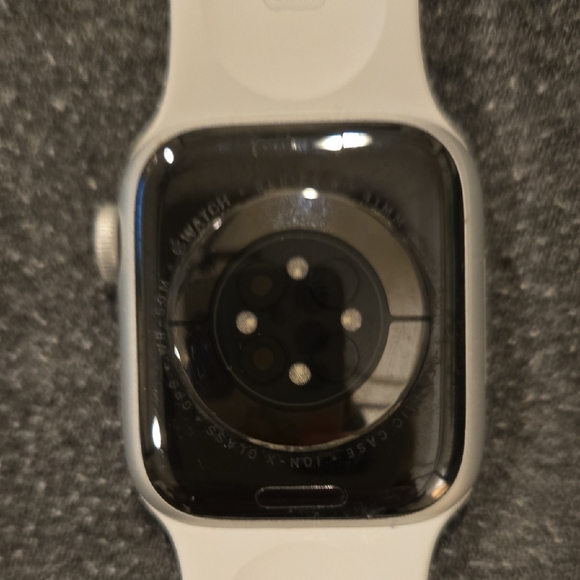 Apple Silver and White Smartwatch - Picture 2 of 3